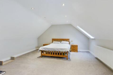 2nd Floor bedroom