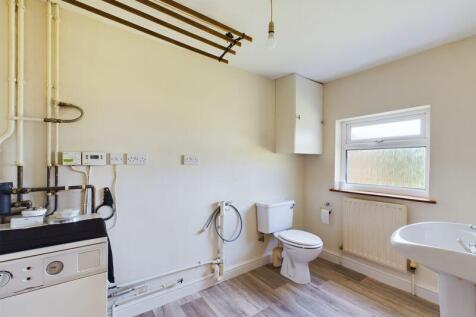 Utility/cloakroom