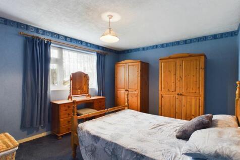 Front bedroom
