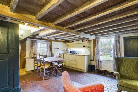 Living/ dining area