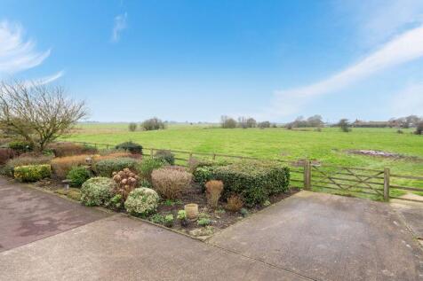 Garden/open countryside