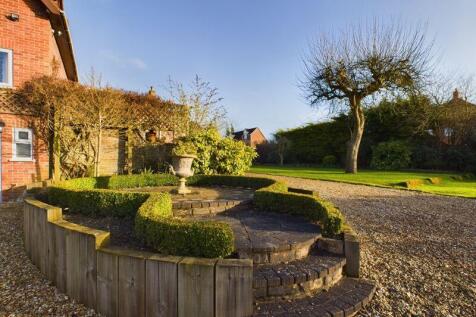 Side garden
