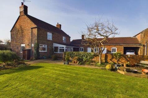 House &amp; Outbuildings