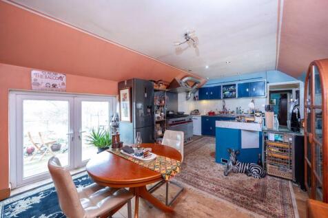 Dining Kitchen / Bedroom