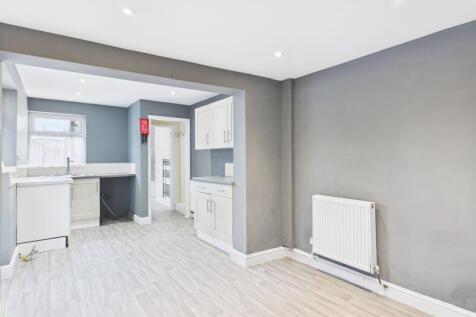 Kitchen/ dining room
