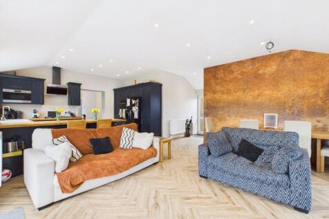 Living / Dining / Kitchen