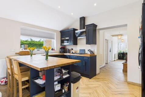 Living / Dining / Kitchen