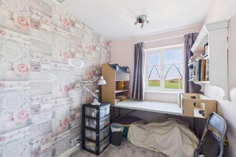 Bedroom / Office