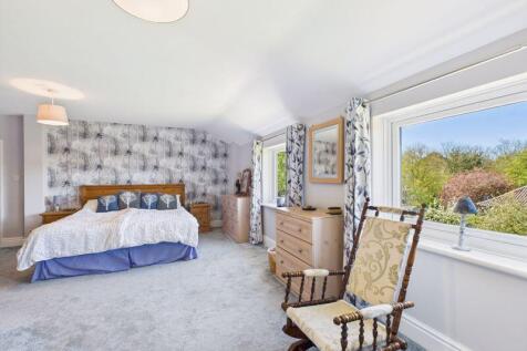 Master Bedrooom