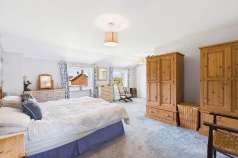 Master Bedrooom