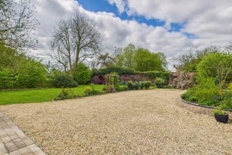 Driveway &amp; Lawn