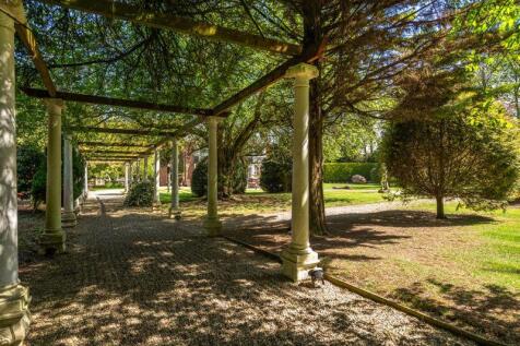 Maltby House Grounds
