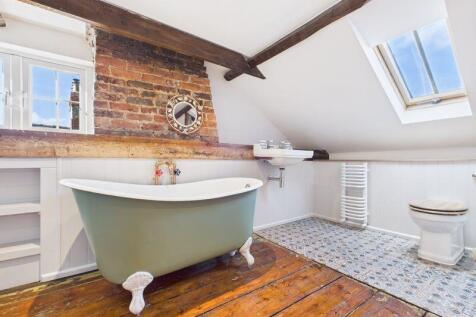 Second Floor Bedroom &amp; En Suite