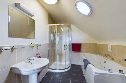 Maggie&#39;s Mews Bathroom