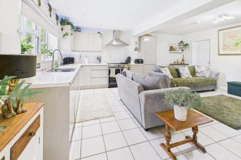 Kitchen/Living