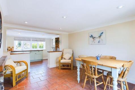 Dining kitchen