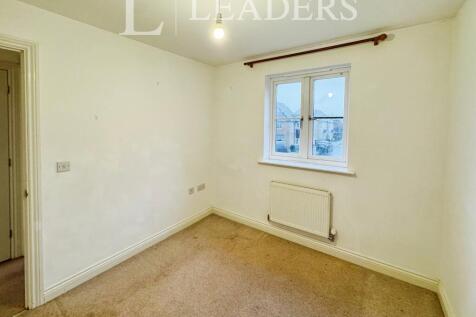 Bedroom 2 (will be painted have new carpets)