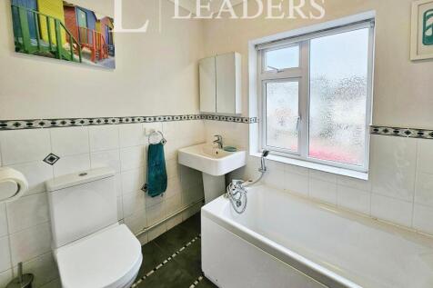 Main bathroom