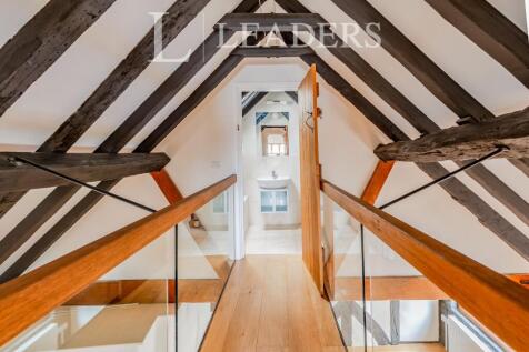 Mezzanine walkway