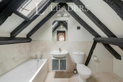 Main bathroom