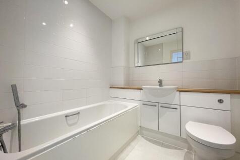 Main bathroom
