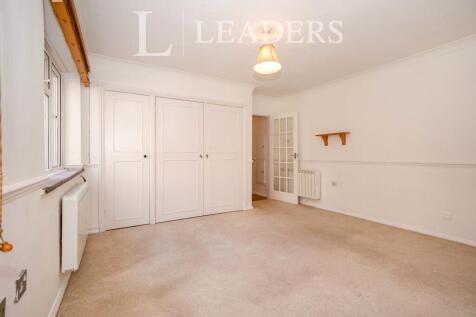 Main room 4
