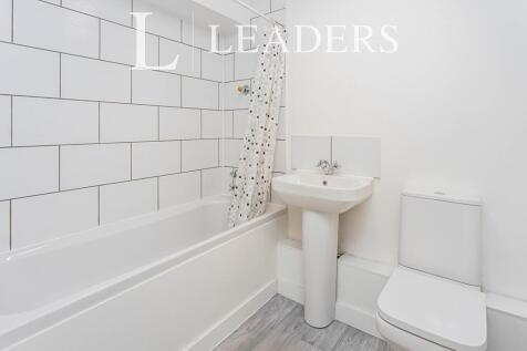 Main bathroom