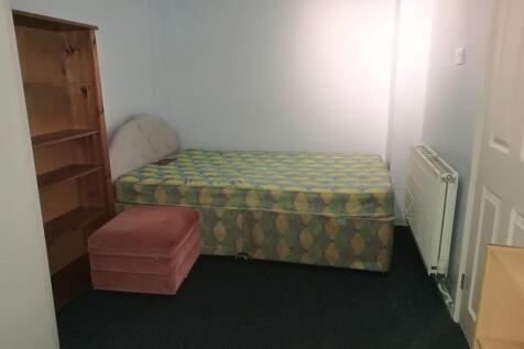 Curtis Mead Bedroom1