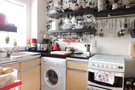 Kitchen (Main)