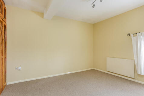 Bedroom (2)