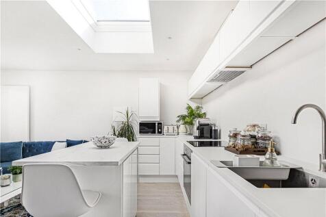 Kitchen/Reception