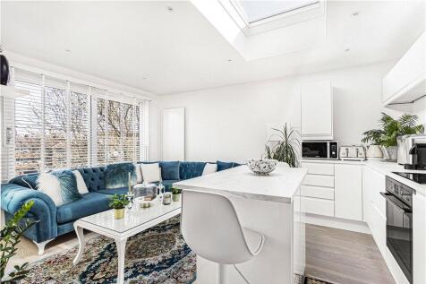 Kitchen/Reception