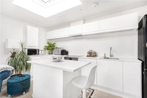 Kitchen/Reception