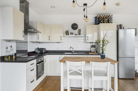 Reception/Kitchen