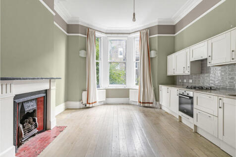 Reception/Kitchen