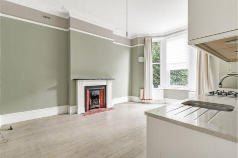 Reception/Kitchen