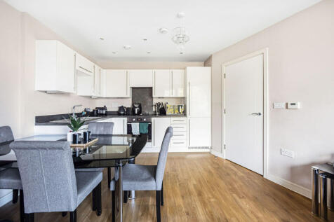 Reception/Kitchen