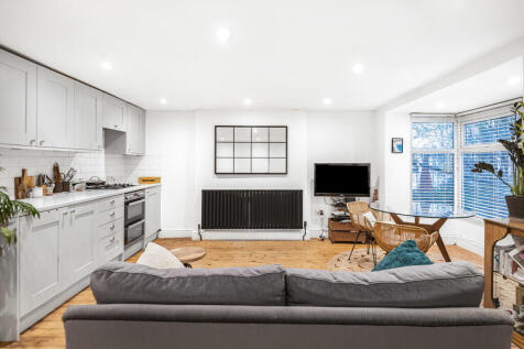 Reception/Kitchen
