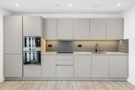 Reception/Kitchen