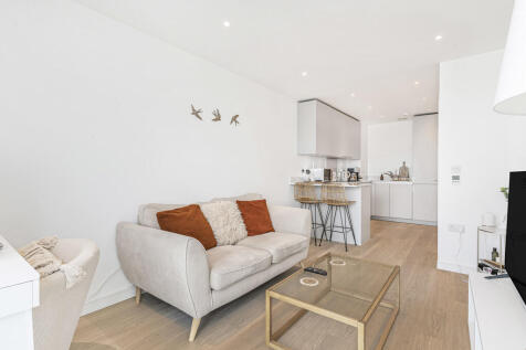 Reception/Kitchen
