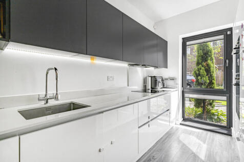 Reception/Kitchen
