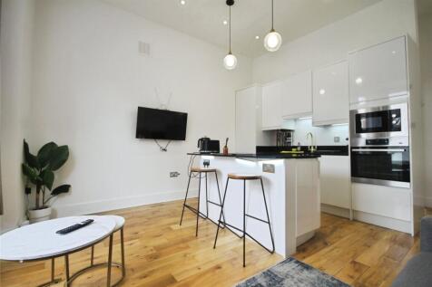 Reception/Kitchen