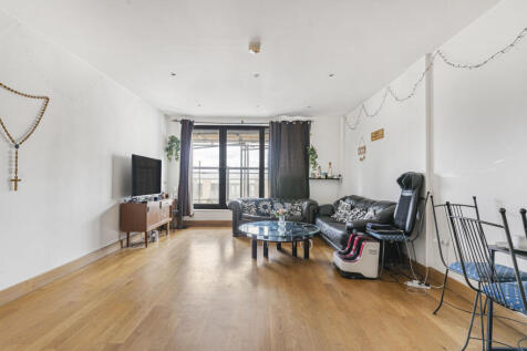 Reception/Kitchen