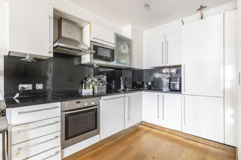 Reception/Kitchen