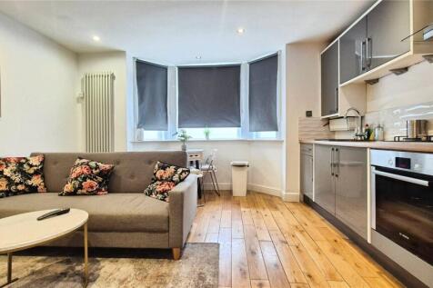Reception/Kitchen