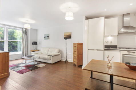Reception/Kitchen
