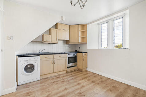 Reception/Kitchen