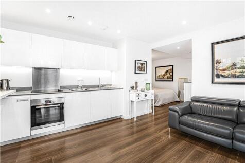 Reception/Kitchen