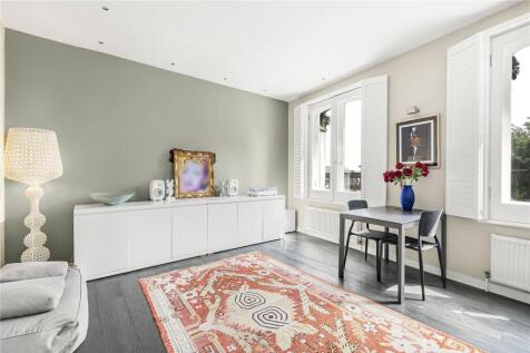 Reception/Kitchen