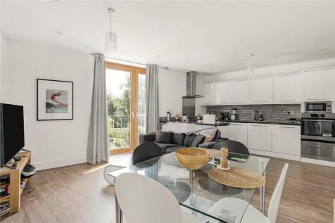 Reception/Kitchen